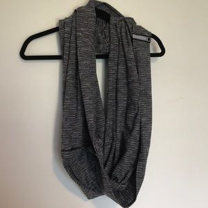Lululemon athletica vinyasa scarf